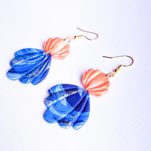 boucles oreilles pate fimo argile polymere resine uv fait main piece unique jadoretesboucles j'adore tes boucles jtb acier inoxydable vendée créatrice française made in France bleu orange citrouille halloween automne coquillage