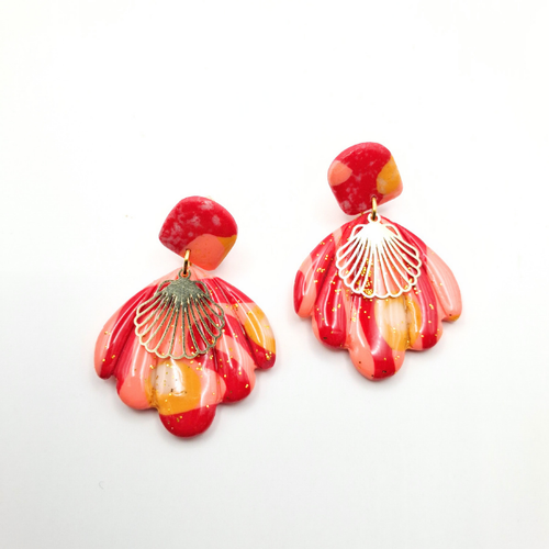 boucles oreilles pate fimo argile polymere resine uv fait main piece unique jadoretesboucles j'adore tes boucles jtb acier inoxydable vendée créatrice française made in France coquillage rouge saumon jaune