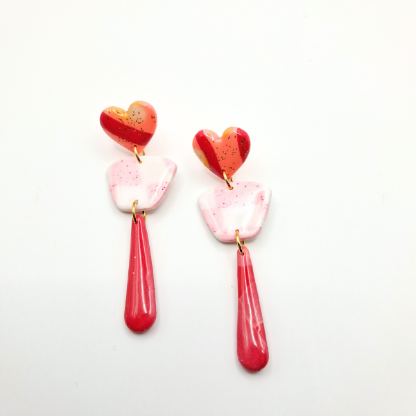 boucles oreilles pate fimo argile polymere resine uv fait main piece unique jadoretesboucles j'adore tes boucles jtb acier inoxydable vendée créatrice française made in France coeur rouge rose blanc