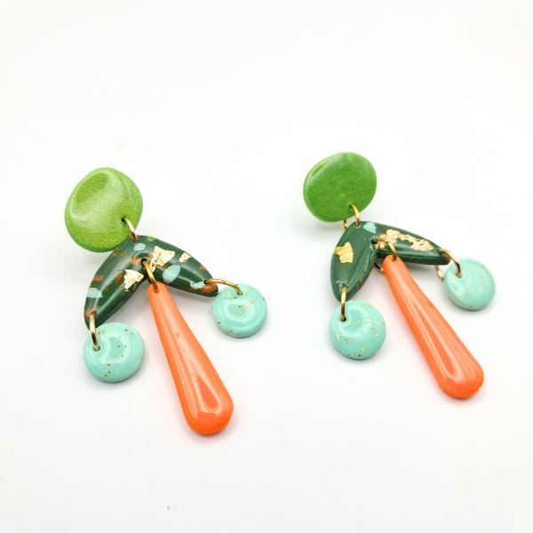 boucles oreilles pate fimo argile polymere resine uv fait main piece unique jadoretesboucles j'adore tes boucles jtb acier inoxydable vendée créatrice française made in France vert orange bleu glacier pendantes