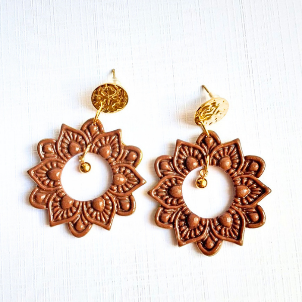 boucles oreilles pate fimo argile polymere resine uv fait main piece unique jadoretesboucles j'adore tes boucles jtb acier inoxydable vendée créatrice française made in France resine UV automne marron or sun oriental