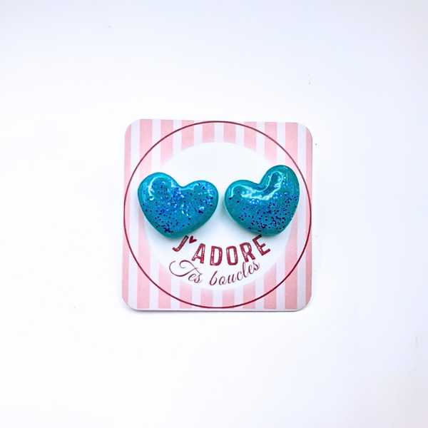 boucles oreilles clou pate fimo argile polymere resine uv fait main piece unique jadoretesboucles j'adore tes boucles jtb acier inoxydable vendée créatrice française made in France bleu paillettes coeur