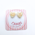 boucles oreilles clou pate fimo argile polymere resine uv fait main piece unique jadoretesboucles j'adore tes boucles jtb acier inoxydable vendée créatrice française made in France coeur  écru blanc fleuri fleur