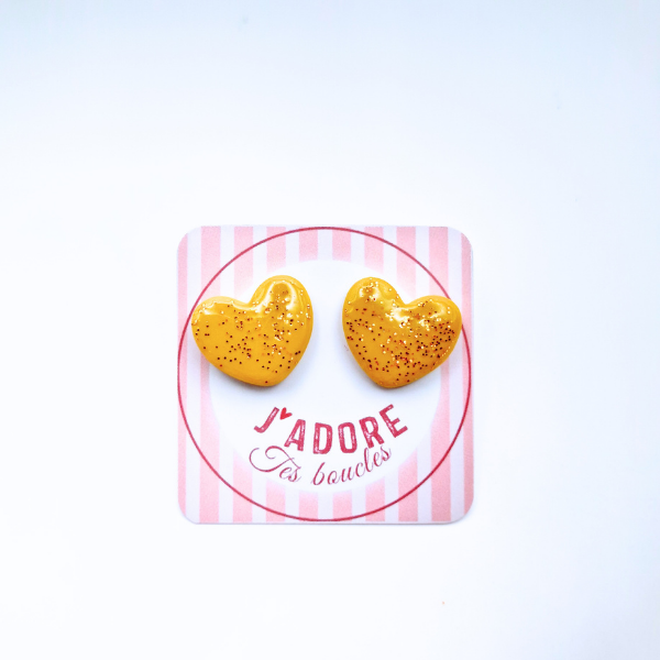 boucles oreilles clou pate fimo argile polymere resine uv fait main piece unique jadoretesboucles j'adore tes boucles jtb acier inoxydable vendée créatrice française made in France coeur  jaune moutarde paillettes