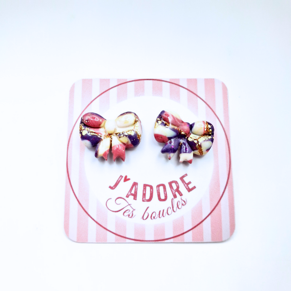 boucles oreilles clou pate fimo argile polymere resine uv fait main piece unique jadoretesboucles j'adore tes boucles jtb acier inoxydable vendée créatrice française made in France noeud violet rose blanc