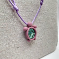 collier tortue argile polymère cordon nylon réglable unisexe intergénérationnel fait main créatrice française vendee surf plage vacances vieux rose vert parme