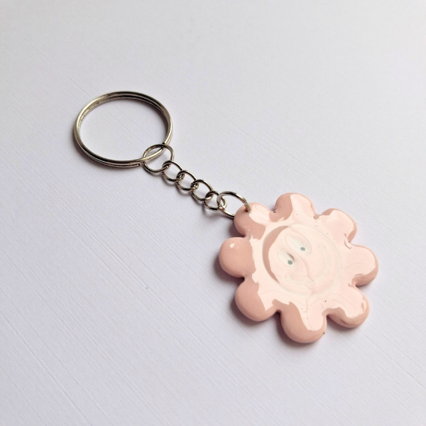 porte clés grigri sac trousse argile polymere pate fimo resine uv métal fleur smile rose 